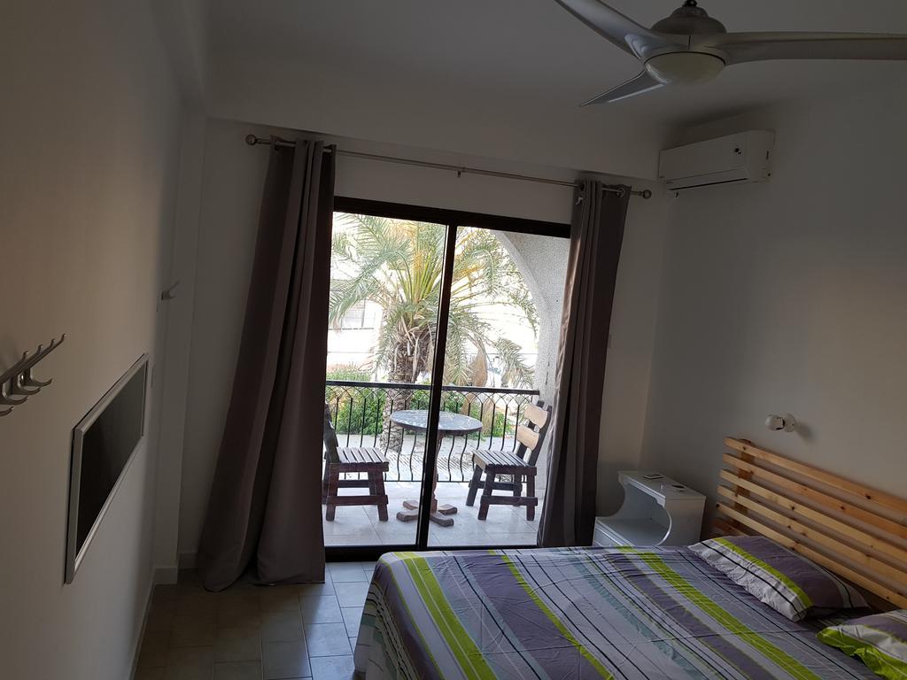 Mylos Court Apartments Limassol Luaran gambar