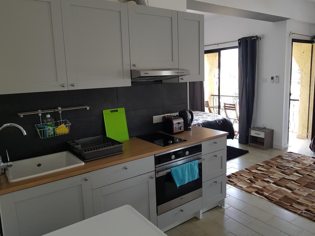Mylos Court Apartments Limassol Luaran gambar