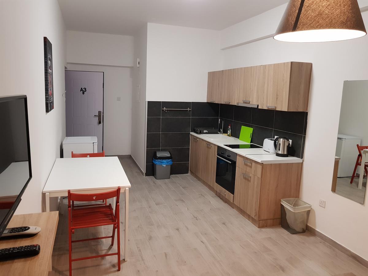 Mylos Court Apartments Limassol Luaran gambar